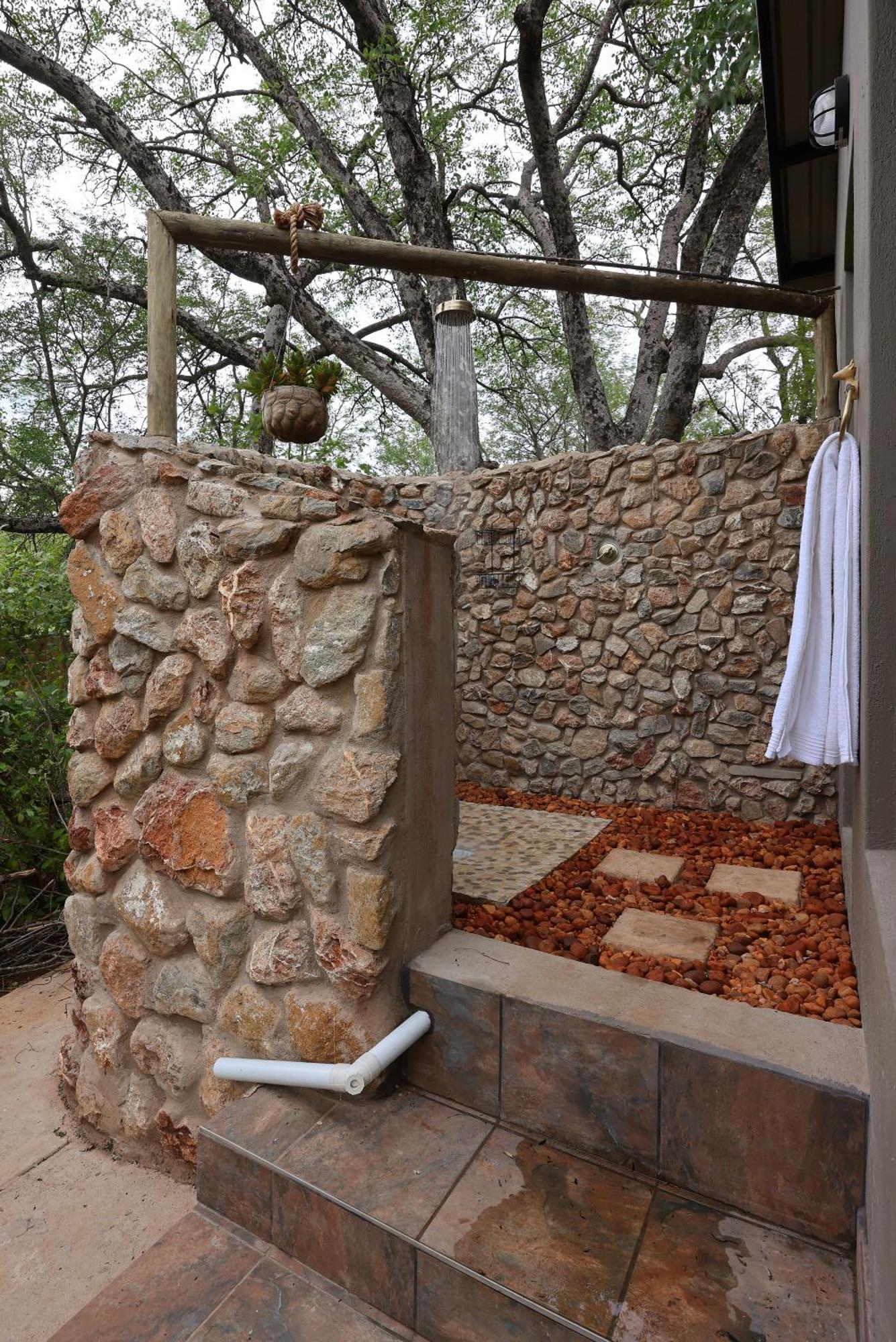 Grace Of Africa, Couples 5 Star Nature Lodge Marloth Park Bagian luar foto